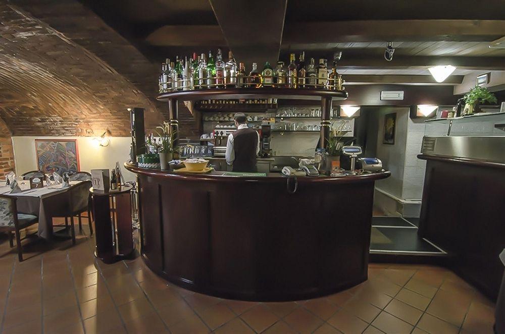 Hotel Socrate Lavena Ponte Tresa Exteriör bild