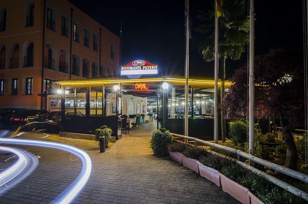 Hotel Socrate Lavena Ponte Tresa Exteriör bild